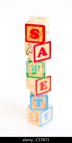 Vintage Alphabet Blöcke Rechtschreibung aus Sicherheit Stockfoto