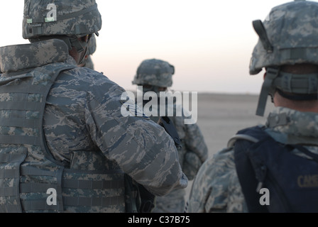 USAF Flieger gerade Sonnenaufgang in der Nähe von Al Udeid Air Base, Katar Stockfoto