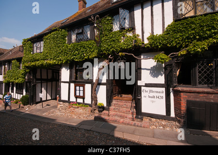 Die Mermaid Inn Mermaid Street Roggen East Sussex England Stockfoto