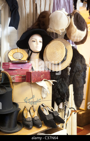 Die Vintage Emporium auf Bacon Street, Brick Lane, London. Foto: Jeff Gilbert Stockfoto