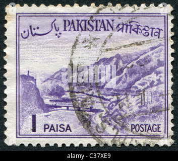 Pakistan - ca. 1961: Eine Briefmarke gedruckt in Pakistan, zeigt The Khyber-Pass, ca. 1961 Stockfoto