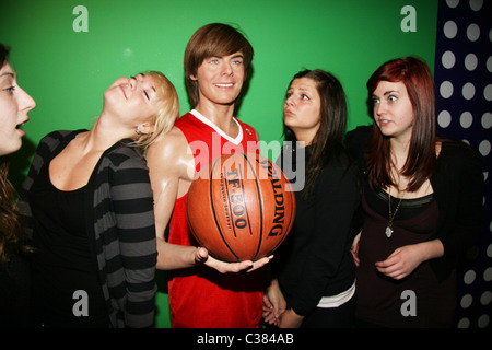 Zac Efron Wachsfigur bei Madame Tussauds in Times Square New Yoerk City, USA - 02.04.09 enthüllt Ray Filmano / Stockfoto