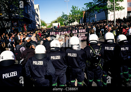 Jährliche Mai-Demonstration gegen Gentrifizierung und steigenden mieten. Stockfoto