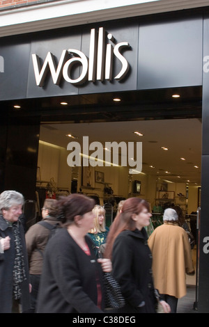 Wallis-Store auf der Oxford Street. Bestandteil der Arcadia Group. Stockfoto