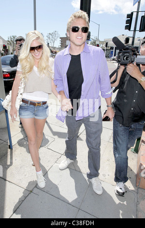 Heidi Montag Amd Spencer Pratt am Maxfield einkaufen gehen, nach dem Mittagessen im Cafe Med Los Angeles, Kalifornien - 08.04.09 Stockfoto