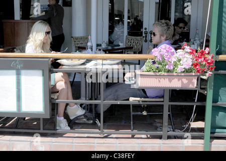 Heidi Montag Amd Spencer Pratt mit Mittagessen im Cafe Med Los Angeles, Kalifornien - 08.04.09 Stockfoto