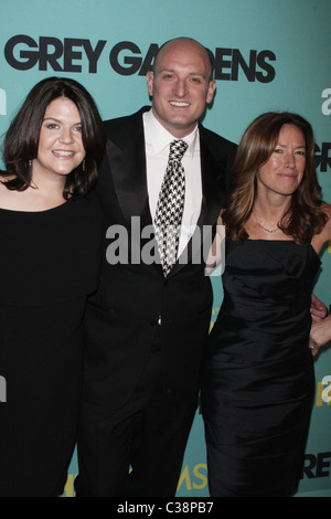 Lucy Barzun Donnelly, Direktor Michael Sucsy und Rachael Horovitz HBO Film-premiere von "Grey Gardens" in der Ziegfeld Theater Stockfoto