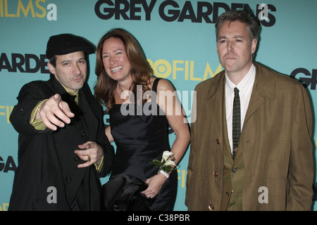 Adam Horovitz, Rachael Horovitz und Adam Yauch HBO Filme Premiere von "Grey Gardens" in The Ziegfeld Theater New York City, USA Stockfoto