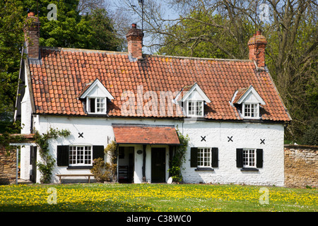 Hübsches Ferienhaus auf das Dorf grüne Bischof Burton Osten Reiten von Yorkshire England Stockfoto