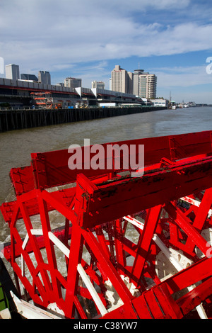 Schaufelrad von der SS Natchez-Dampfer auf dem Mississippi in New Orleans, Louisiana, USA. Stockfoto