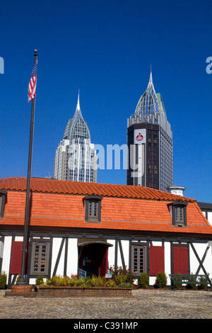 Innenraum Fort Conde mit Downtown Mobile in den Hintergrund, Alabama, USA. Stockfoto