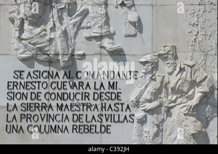 Inschrift auf Che Guevara Mausoleum Monument, Santa Clara, Kuba Stockfoto
