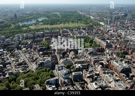 Londons Mayfair über Hyde Park aus der Luft gesehen Stockfoto