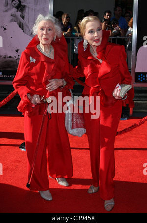 ANN RUTHERFORD ANNE JEFFREYS EIN AMERIKANER IN PARIS. OPENING NIGHT GALA UND WELT-PREMIERE DES NEU RESTAURIERTEN FILMS BEI TCM CLA Stockfoto