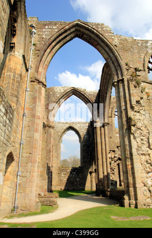 Bolton Abbey auf dem Fluß Wharfe Yorkshire Dales Vereinigtes Königreich UK Anwesen des Herzogs von Devonshire Stockfoto