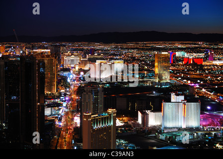 Las Vegas Strip Skyline Nacht-Szene mit Hotel beleuchtet. Stockfoto