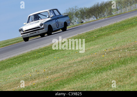 U2TC Pre - 66 unter 2 Liter Tourenwagen - Leo Voyazides/Simon Hadfield, 1963 Ford Lotus Cortina Mk1 Stockfoto