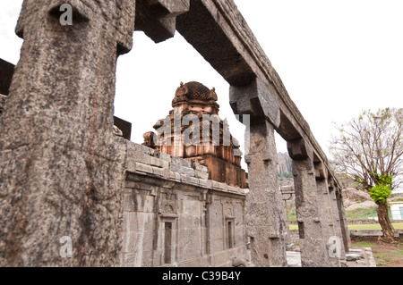 eine majestätische Festung in Gingee Tamilnadu Indien Stockfoto