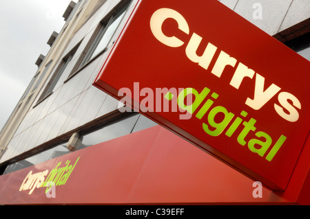 Außen ein Currys.digital Geschäft. Stockfoto