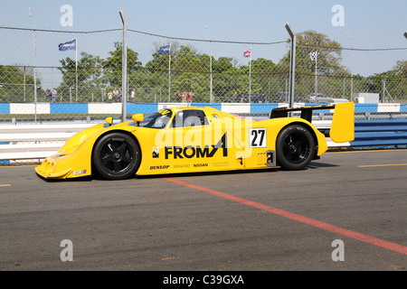 Gruppe C-Sportwagen in der Boxengasse beim Donington historische Festival 2011 Stockfoto