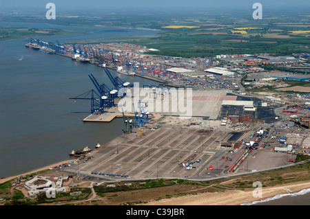 Der Hafen von Felixstowe England UK aus der Luft gesehen Stockfoto