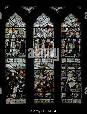 Ein Glasfenster von Kempe Studios, Str. Marys Kirche, Mucklestone, Staffordshire; Stockfoto