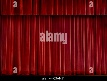 Roter Samtvorhang Konzert Stockfoto