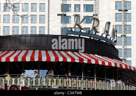 Berlin, das berühmte Café Kranzler. D - 10719 Berlin, Kurfürstendamm Nr. 18 EU/DE/DEU/Deutschland / Capitol Berlin. Stockfoto