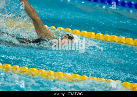 Natalie Coughlin (USA) im Wettbewerb mit den 100m Rückenschwimmen Vorläufen im Schwimmen Wettbewerb bei den Olympischen Spielen 2008 Stockfoto