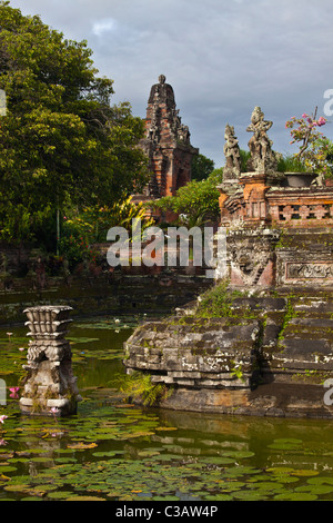 Detail des KERTHA GOSA Pavillons als ein Gericht in der Hauptstadt von KLUNGKUNG wissen als SEMAPURA - BALI, Indonesien Stockfoto