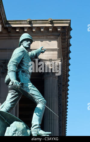 Statue von Generalmajor William Earle in St Georges Hall, Liverpool. England. Stockfoto