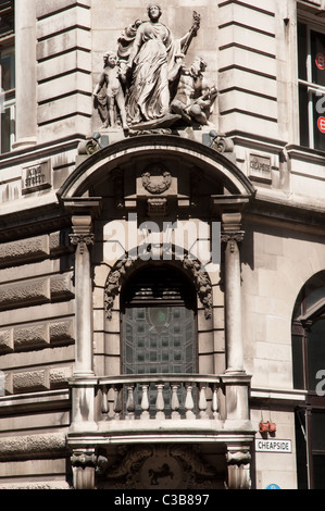 Architektonisches Detail der Lloyds TSB Bank, 53 King Street, Manchester. Edwardian Baroque vom Architekten Charles Heathcote Stockfoto