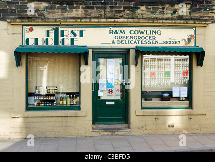 Gemüsehändler in Mytholmroyd, in der Nähe von Hebden Bridge, West Yorkshire, Großbritannien Stockfoto