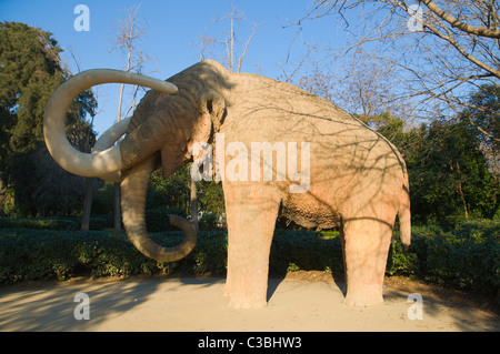 Mamut die Skulptur eines Mammuts Parc De La Ciutadella park central Europe in Barcelona Catalunya Spanien Stockfoto