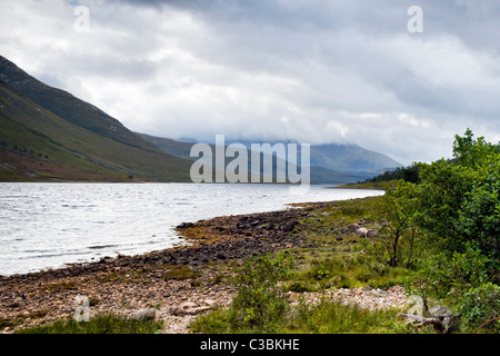 Loch Etive bei Glen Etive, Glencoe Region, Schottland mit bewölktem Himmel genommen Frühherbst Stockfoto
