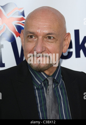 SIR BEN KINGSLEY Champagner-Start des BRITWEEK LOS ANGELES Kalifornien USA 26. April 2011 Stockfoto