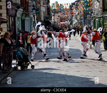 East Kent Morris Männer beim fegt Festival Stockfoto