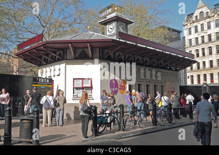 Der Rabatt-Theater-Ticketschalter am Leicester Square, Central London, UK. Stockfoto