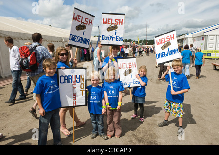 Die walisische Sprache Protest gegen National Eisteddfod 2010 Ebbw Vale oder Gwent South Wales UK Stockfoto