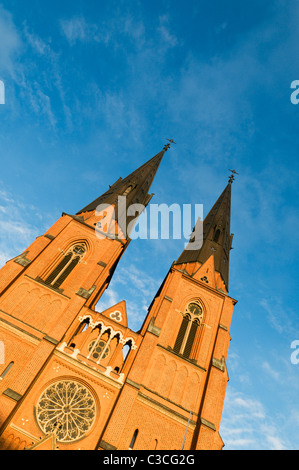 Türme von Uppsala Domkyrka (Dom) in Schweden Stockfoto