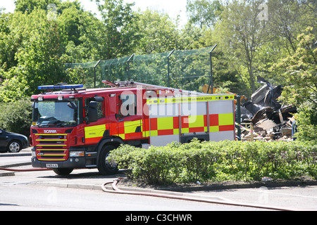 Leicestershire Feuerwehrauto am Unfallort ein großes Feuer Stockfoto