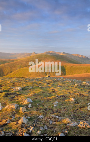 Morgendämmerung auf Stybarrow Dodd und Lakelandpoeten, große Dodd im englischen Lake District entnommen Stockfoto