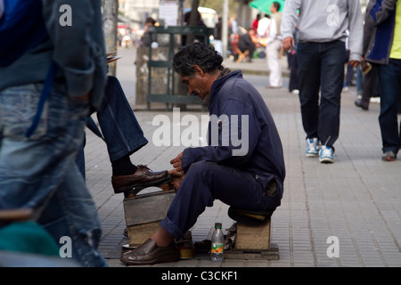 Shoe Shine Männer in Bogota Kolumbien Stockfoto