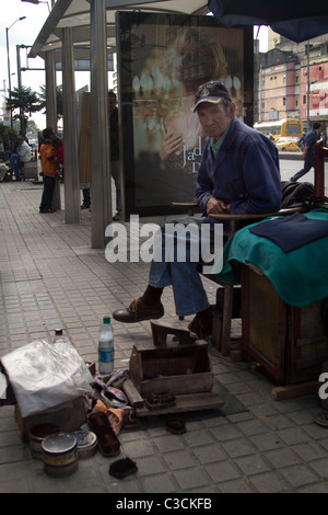 Shoe Shine Männer in Bogota Kolumbien Stockfoto