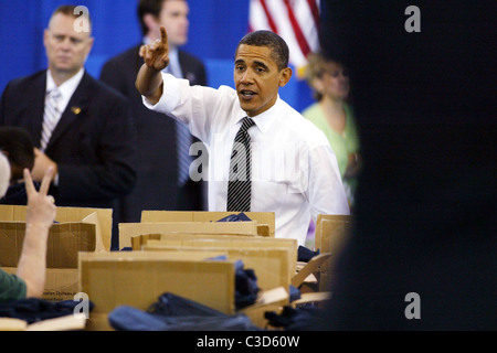 US Präsident Barack Obama besucht die "United wir dienen" freiwillige Veranstaltung im Fort McNair-Fitness-Center Washington DC, USA- Stockfoto