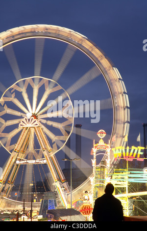 Weihnachtsmarkt zwischen Alexanderplatz und die Jannowitzer-Brücke, Berlin, Deutschland Stockfoto