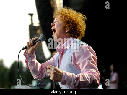 Mick Hucknall Simply Red die live im Konzert in der Westerpark Amsterdam, Niederlande - 03.07.09 ** ** Stockfoto