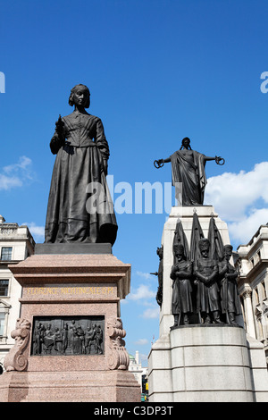 Die Wachen Denkmal und Florence Nightingale Statue, Regent Street, London, UK zu senken Stockfoto