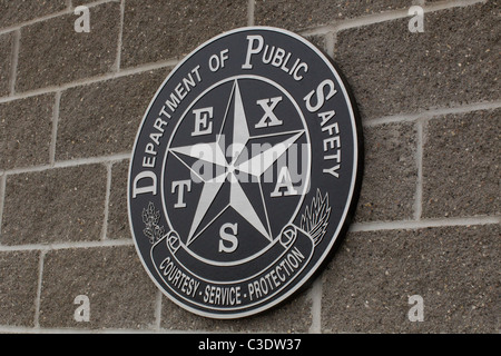 Eine Gedenktafel an der Außenseite von der Texas Abteilung der öffentlichen Sicherheit Crime Lab im Norden Austin. Stockfoto