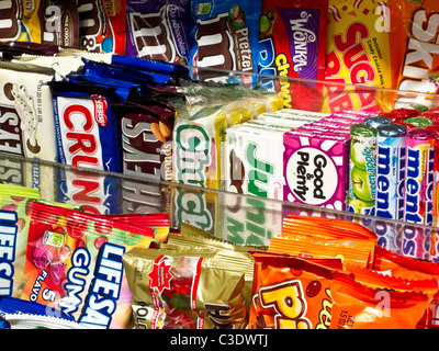 Reihen von Candy, Straßenhändler Display Stockfoto